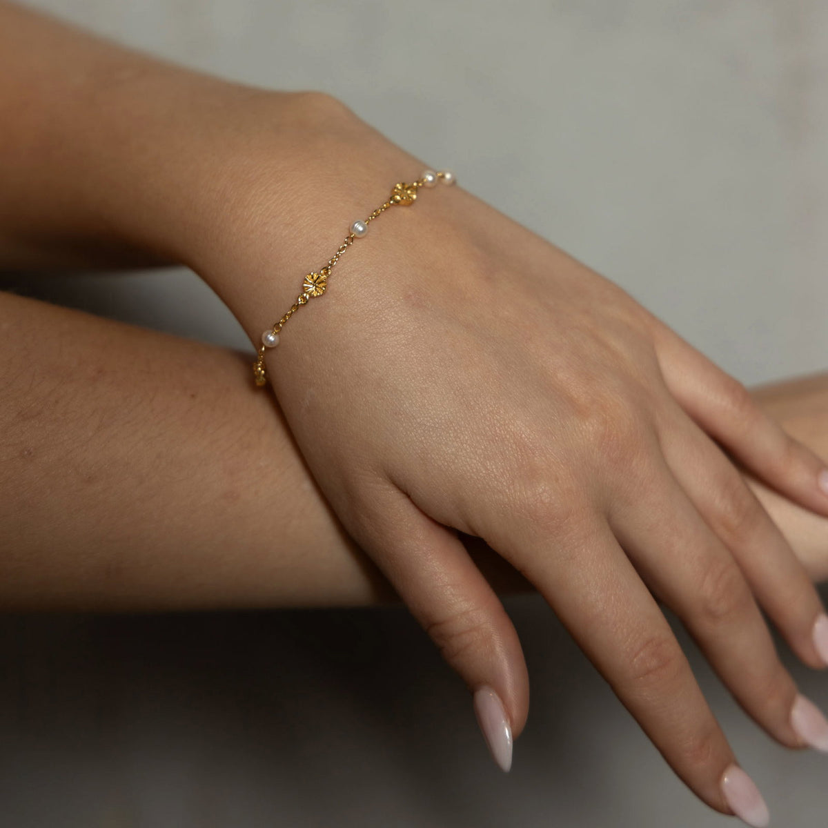 240338-3.jpg
